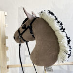 Hobbyhorse_charrished_secret_005